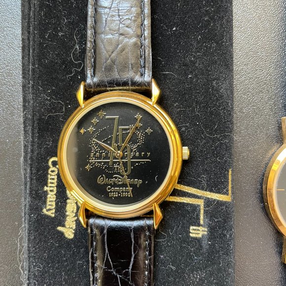 Disney watches 5 different Television Animation Mickey Castle Cricket Snow White - Picture 4 of 11